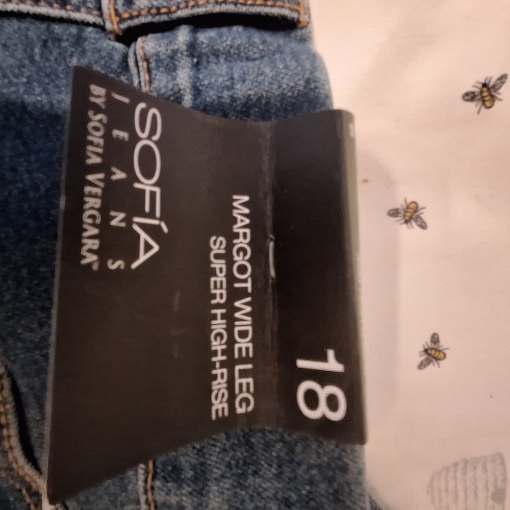 Sofia Jeans by Sofia Vergara - Margot Wide Leg